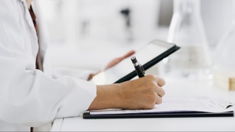 Surveys show that scientists are under increasing pressure to publish papers.