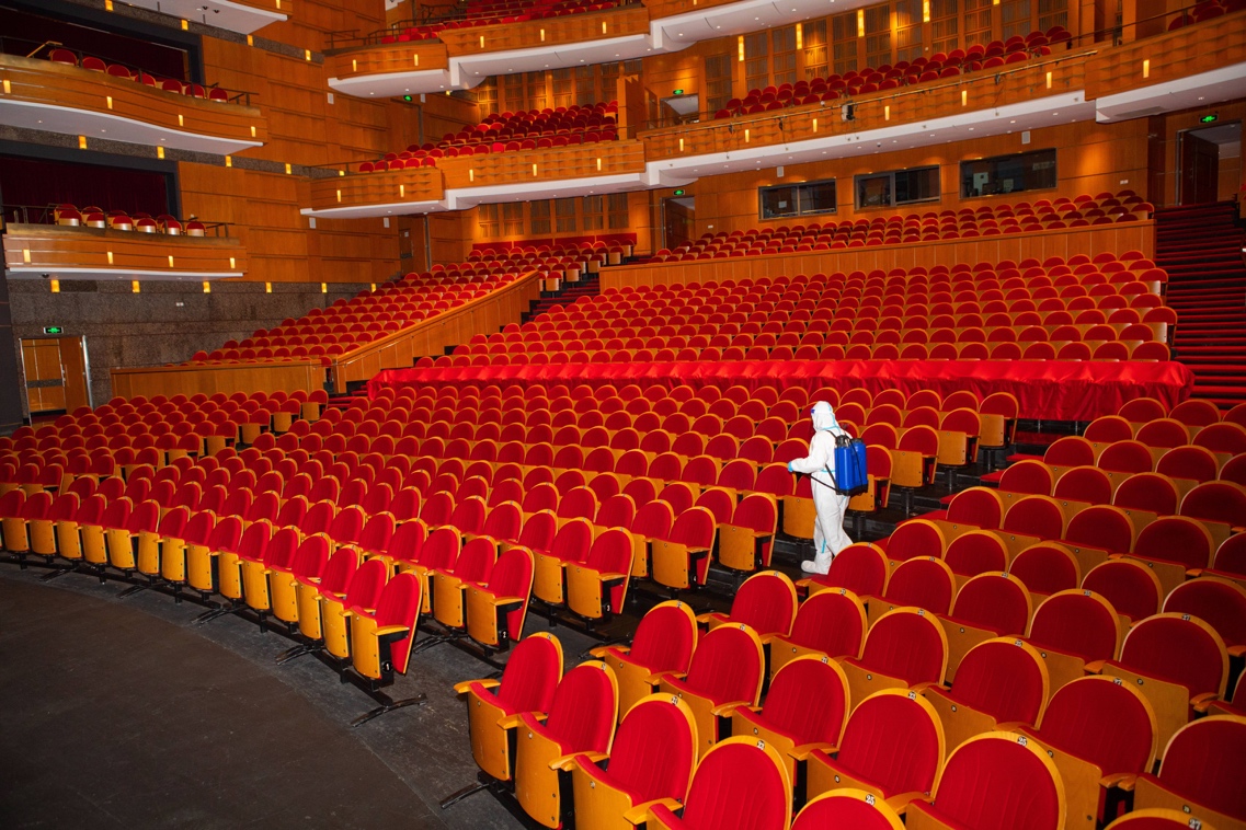 Shanghai Grand Theater regularly disinfects the theater environment