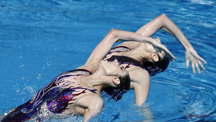 Huayou Gold Medal Sisters Wang Liuyi and Wang Qianyi: Our sisters are getting closer