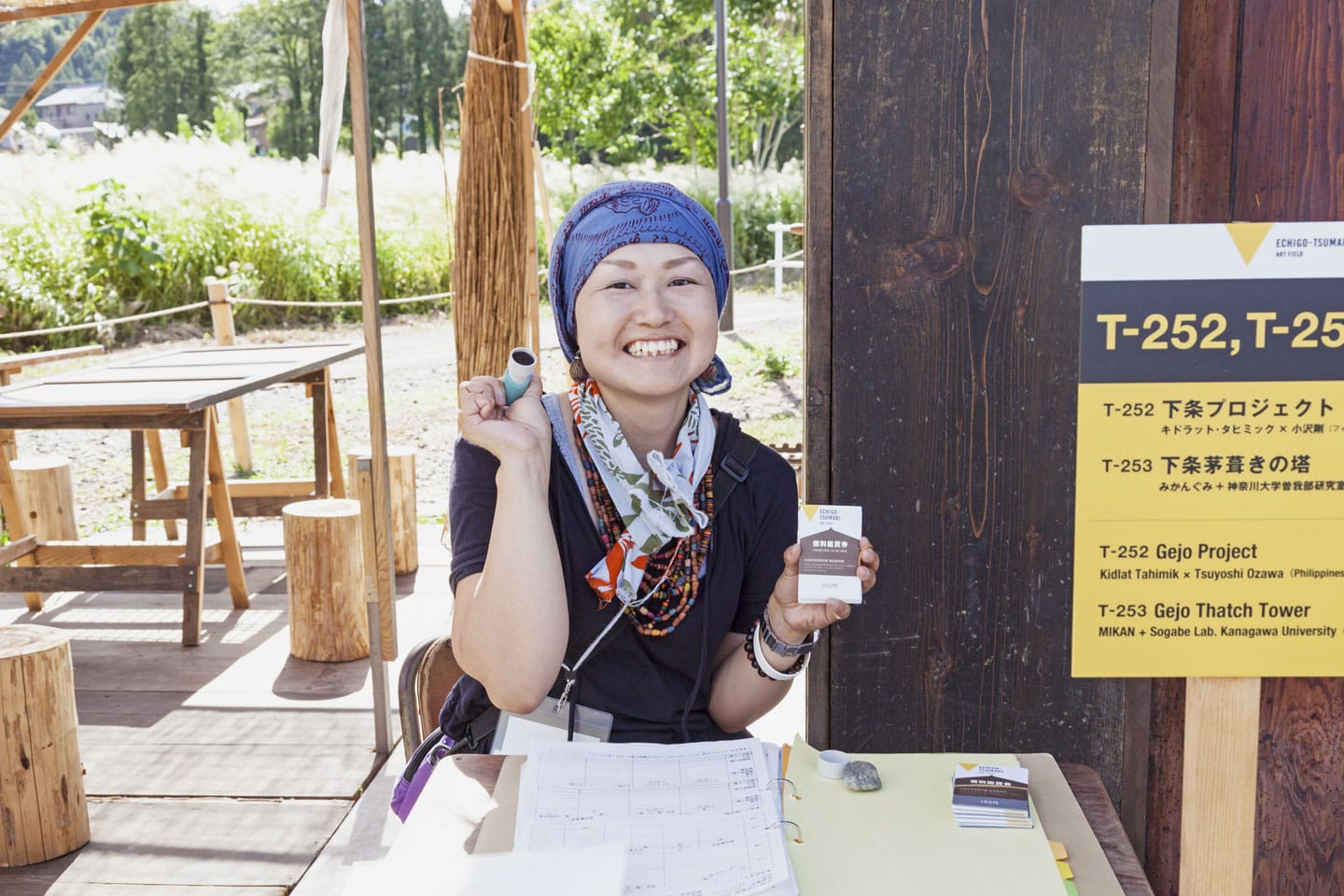 During the festival, local villagers act as volunteers to receive domestic and foreign tourists. Echigo-Tsumari Earth Art Festival official website map