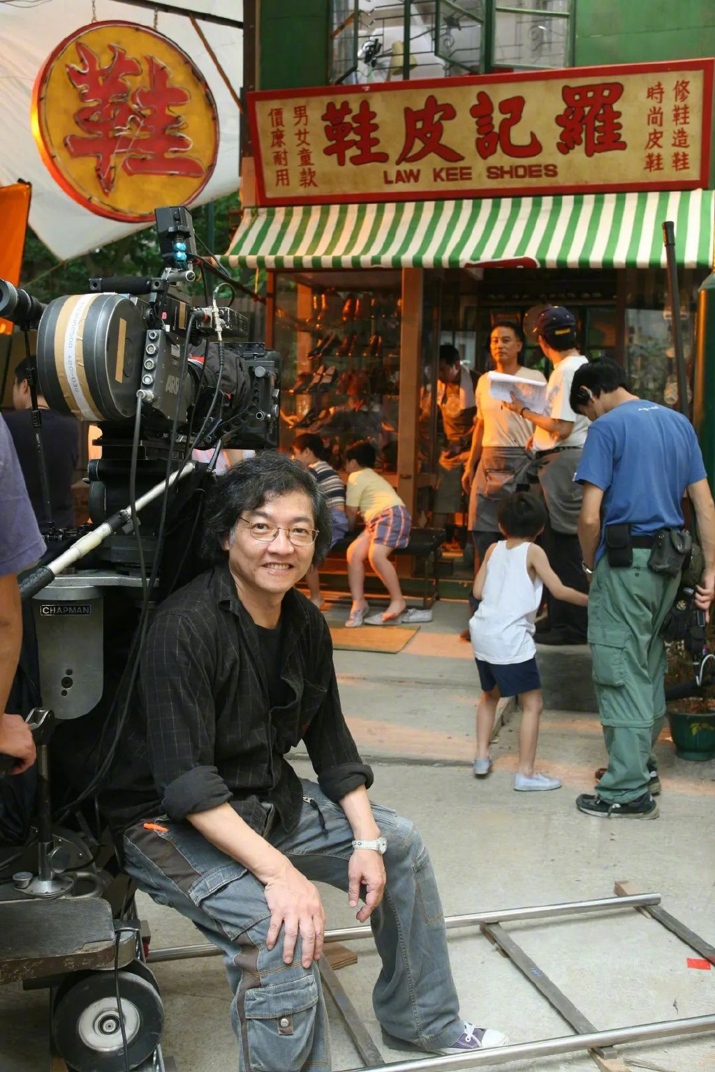 Luo Qirui on the set of "The Thief of the Years"