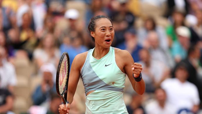 Hubei "Li Na"! 19-year-old Zheng Qin beats Grand Slam champion Halep at Grammar Open