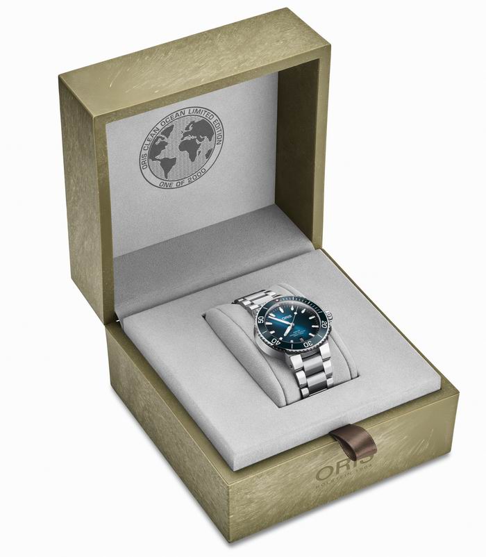 Oris has a number of limited-edition watch boxes that call for marine conservation themes, which are made of seaweed.