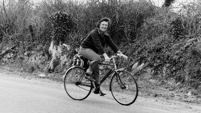 Davra Murphy dies: The first-hand life who wrote 26 travel books