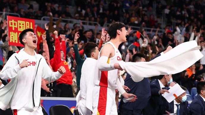 Sports Network | The Chinese men's basketball team faced Chinese Taipei today, and Wang Zongyuan won the third gold in the World Championships