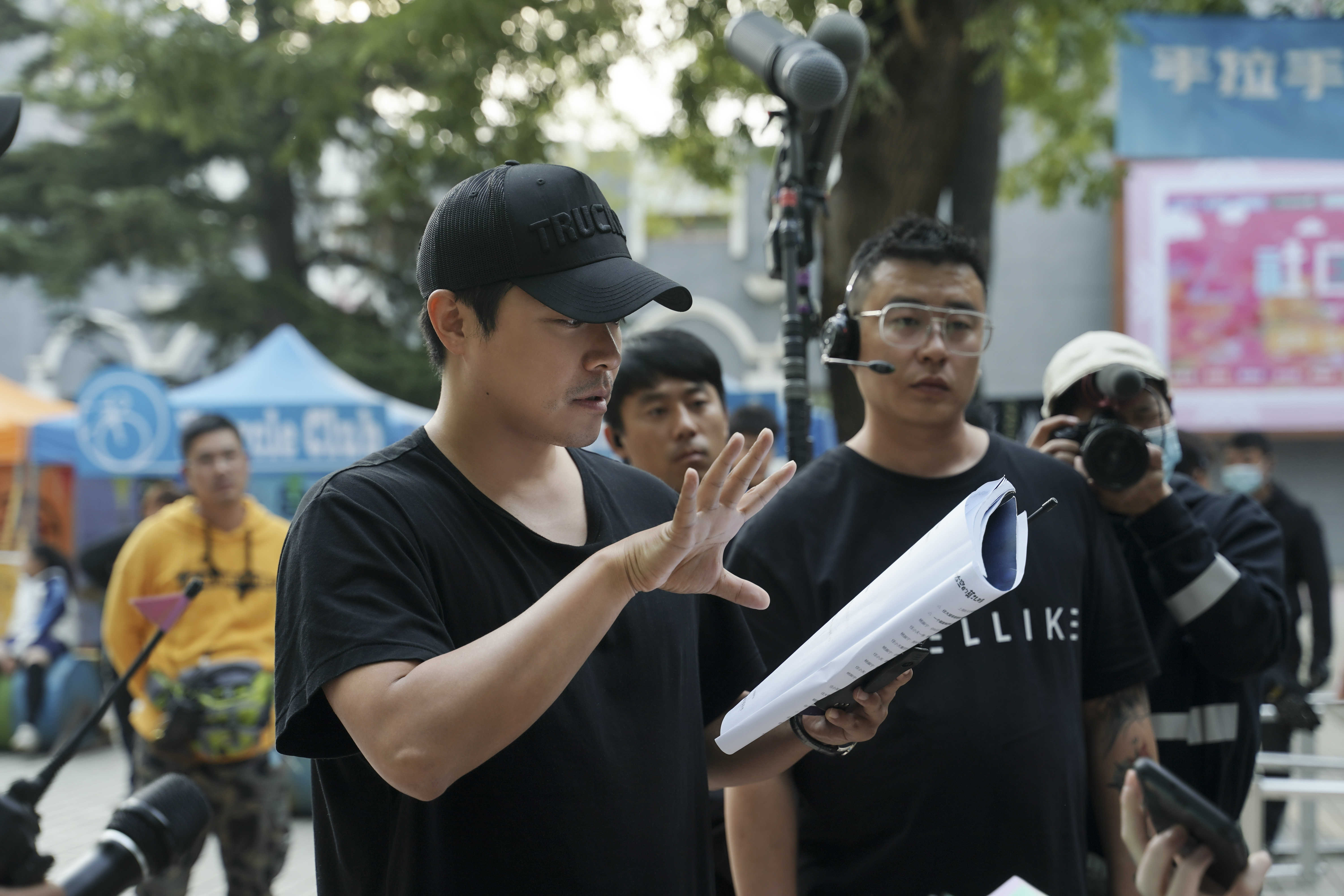 Chen Sicheng on the set of "Mozart in Outer Space"