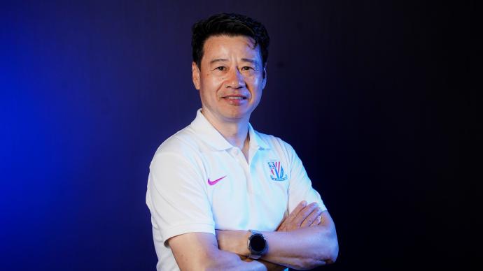 What are the benefits of a salary cut in the Chinese Super League? The local coach got a chance, and the young teenager kicked the ball