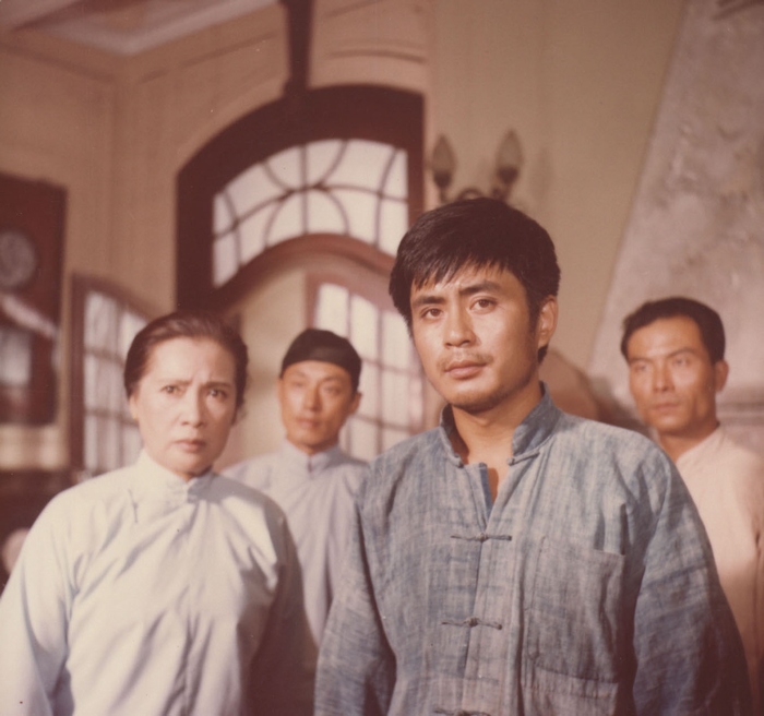 "Thunderstorm" stills, Qin Yi (first from the left) as Mother Lu