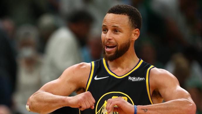 Curry 43 points! Warriors win Game 4 of the finals, tied at 2-2