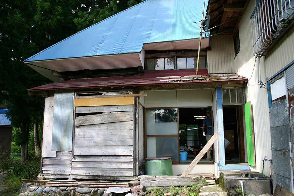 In 2006, the 3rd Dadi Art Festival proposed the "Empty House Project", inviting artists to create works based on the disaster-stricken empty houses. Echigo-Tsumari Earth Art Festival official website map