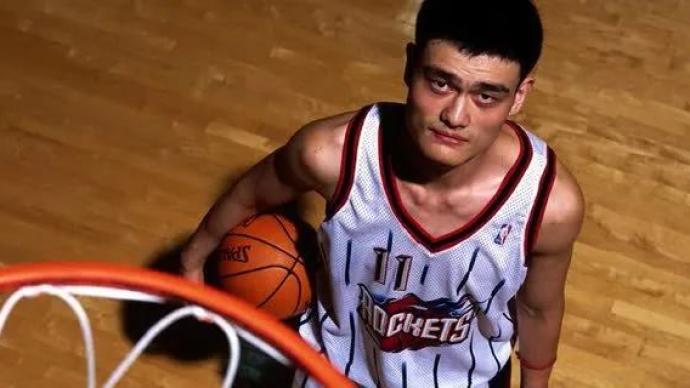 Multi-picture | Yao Ming's 20th anniversary of being elected as the NBA champion, look back at his highlights