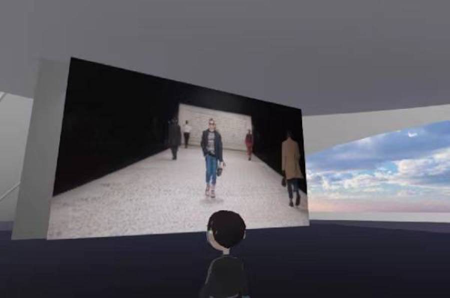 Metaverse Exhibition "On the Road"