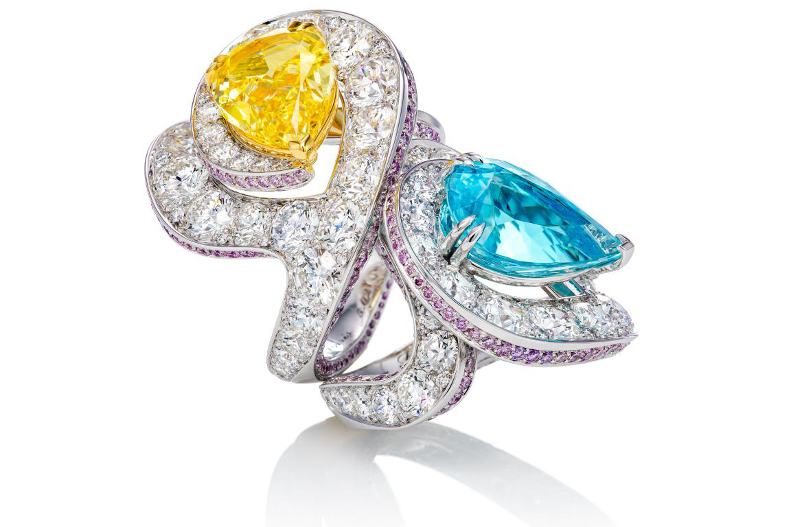 ANNA HU Skylight series Yellow diamond ring 5.92 carats, Paraiba tourmaline 6.30 carats.